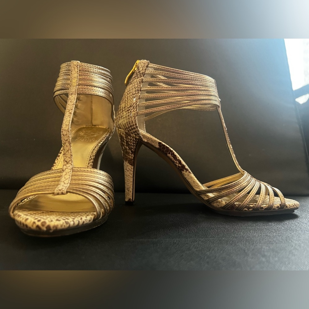 Vince Camuto gold and faux snakeskin heels - Picture 2 of 8